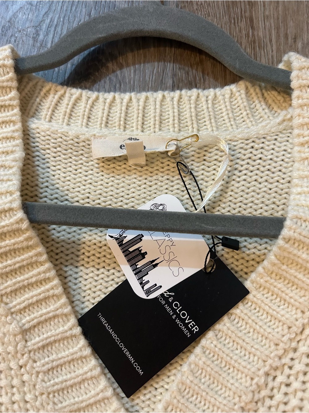 Entro NWT Ruffle Cardigan Sweater - Picture 2 of 3